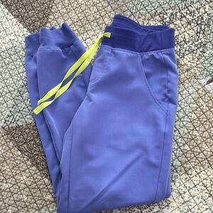 FIGS XS jogger- purple